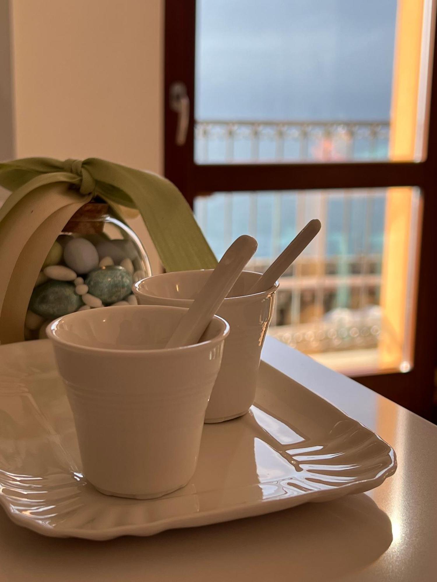 Al Porticciolo - Casa Vacanze Marone Bagian luar foto